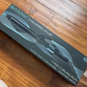 Brand new Bio Ionic extra long barrel 1 inch curling iron